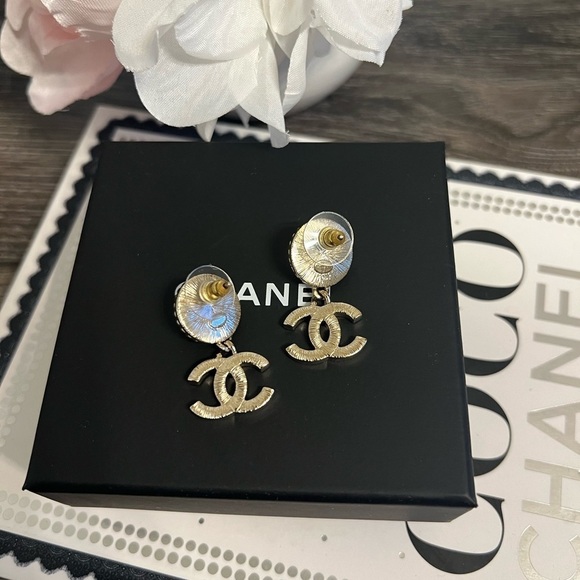 Chanel Faux Pearl & Crystal CC Drop Earrings - Picture 5 of 8